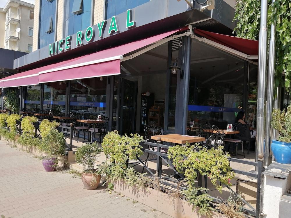 Nice Royal Istanbul Exterior photo